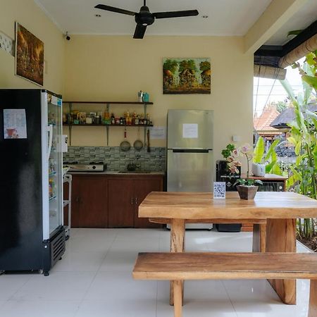 Bubu Canggu Guesthouse מראה חיצוני תמונה