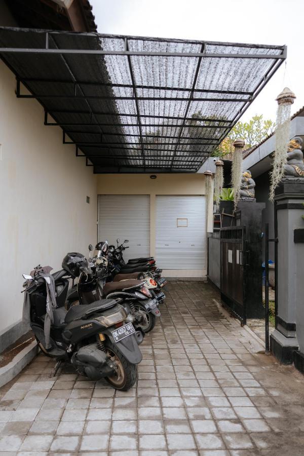 Bubu Canggu Guesthouse מראה חיצוני תמונה